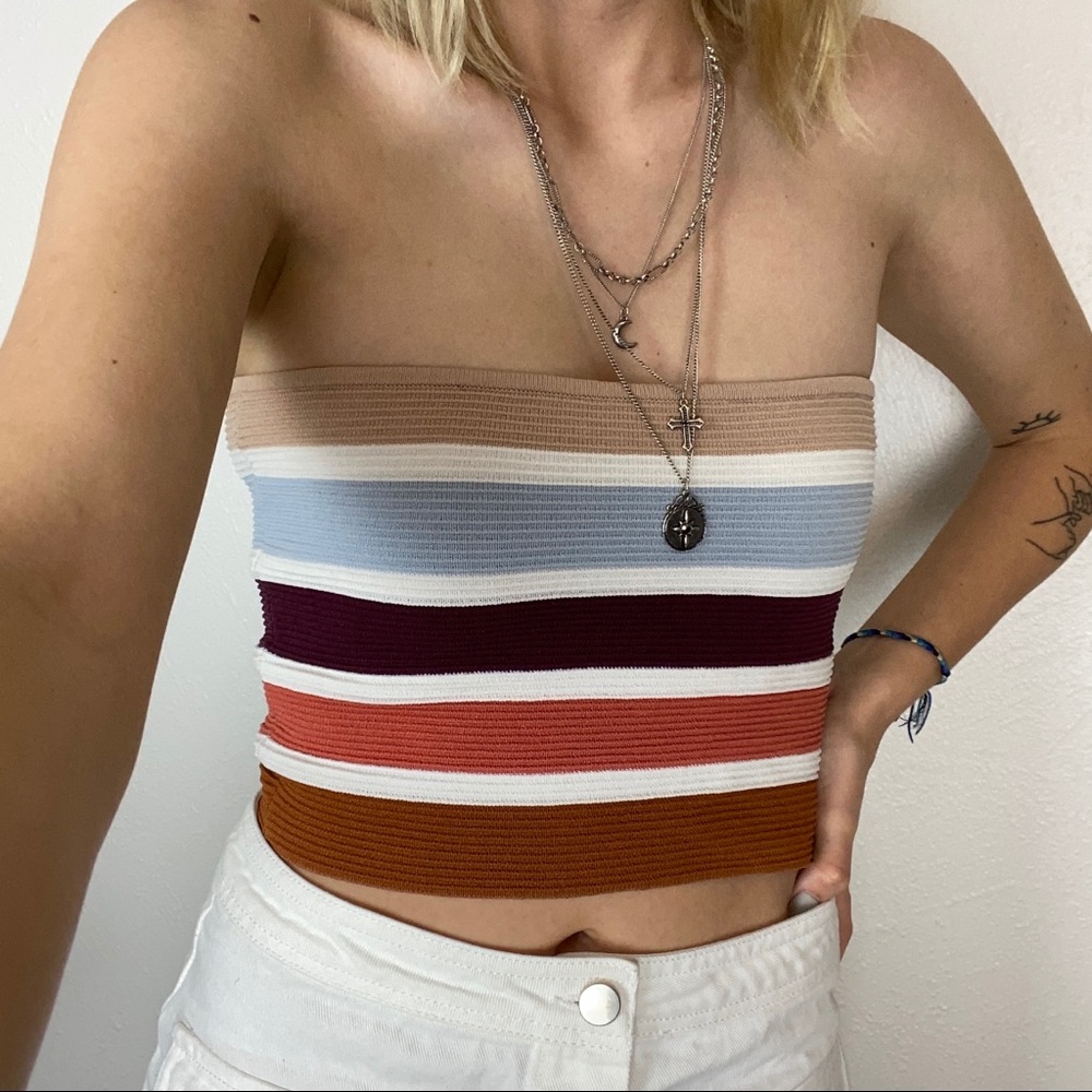 Tillys Ribbed Bandeau Top